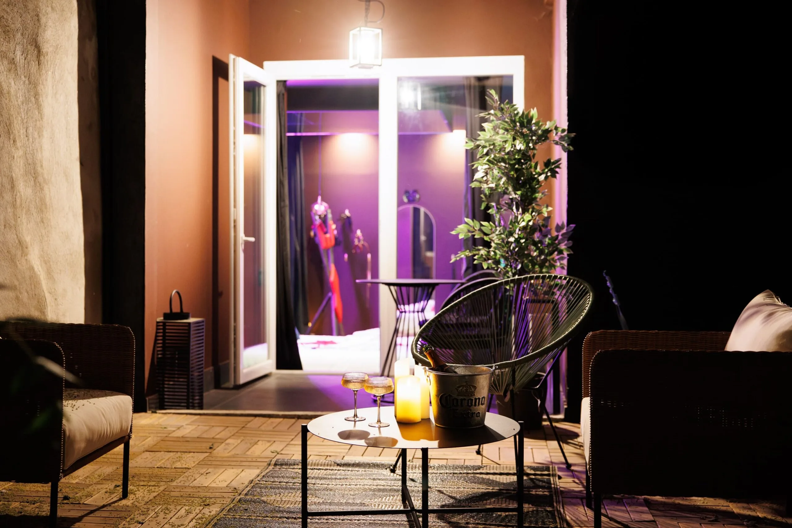 chambre érotique - Love room jacuzzi - ambiance interdit
